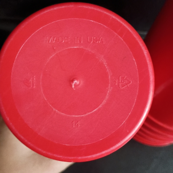 9-Set of Red Plastic Cups - Picture 2 of 3